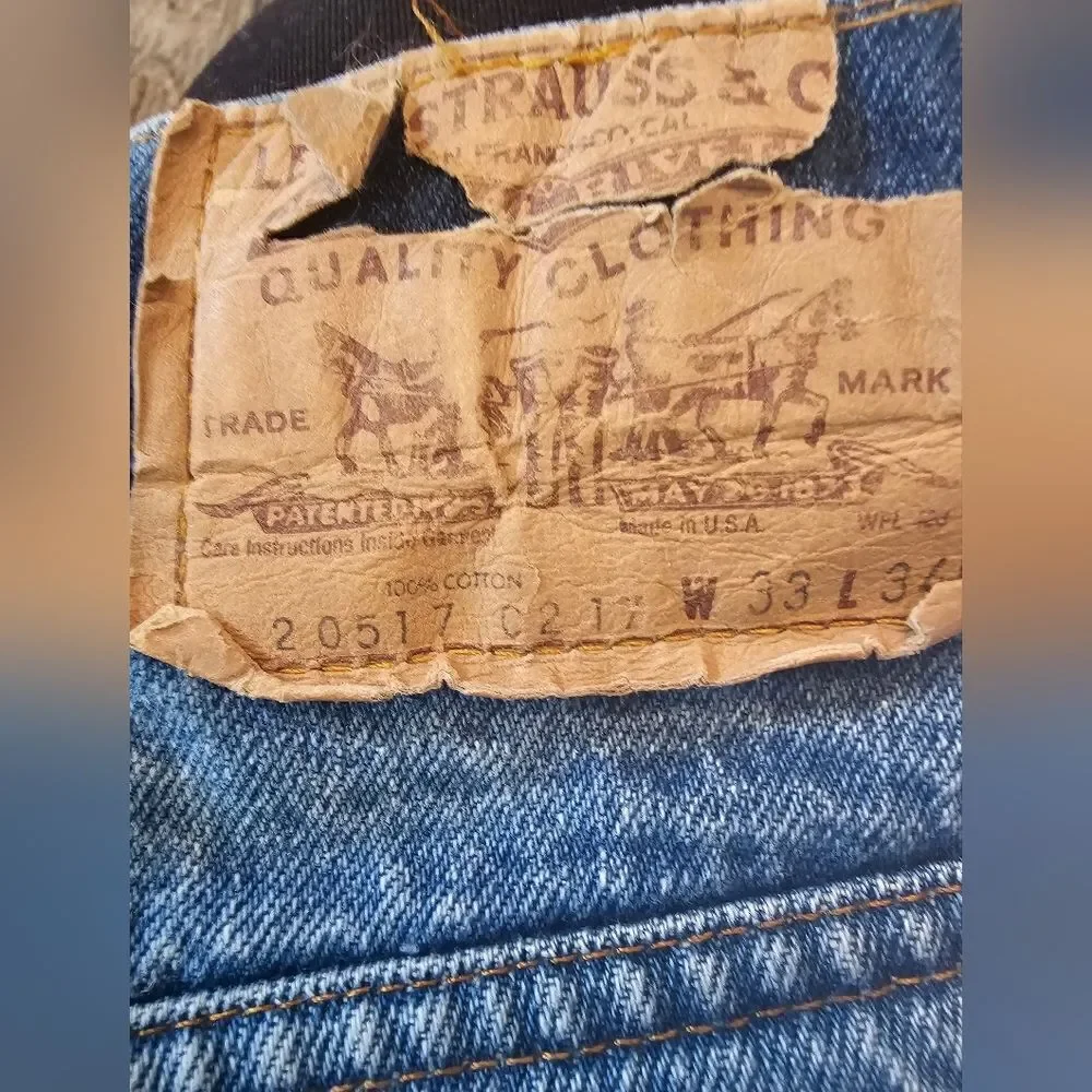 Vintage one of a kind custom Levi's. Sz 33